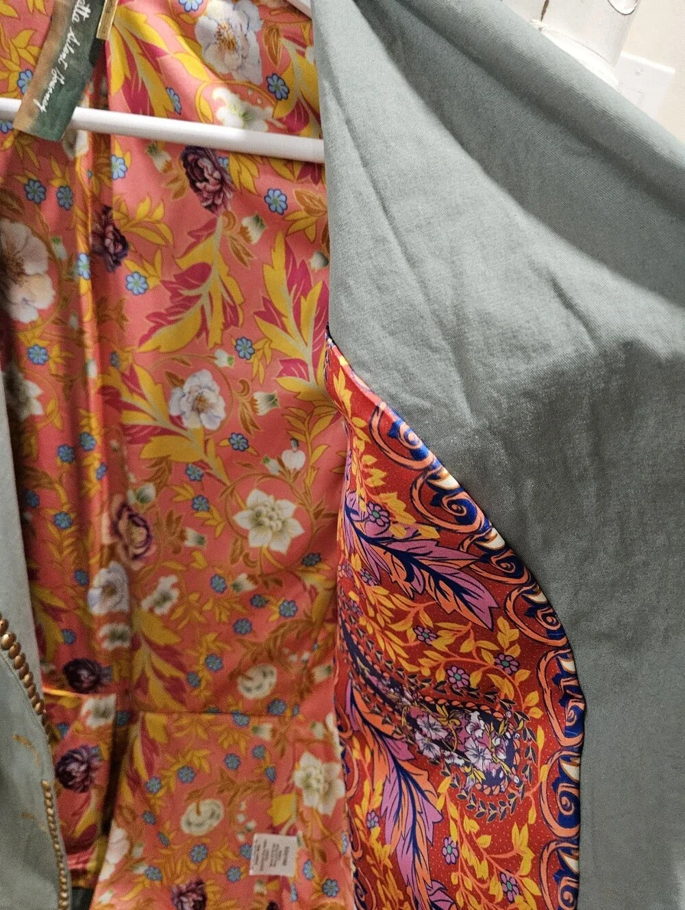 Aratta Women's Embellished Blazer – Size Large - Picture 2 of 7